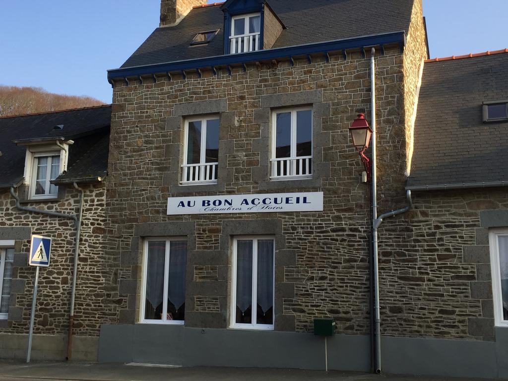 Au Bon Accueil Bed & Breakfast Saint-Marcan Exterior photo